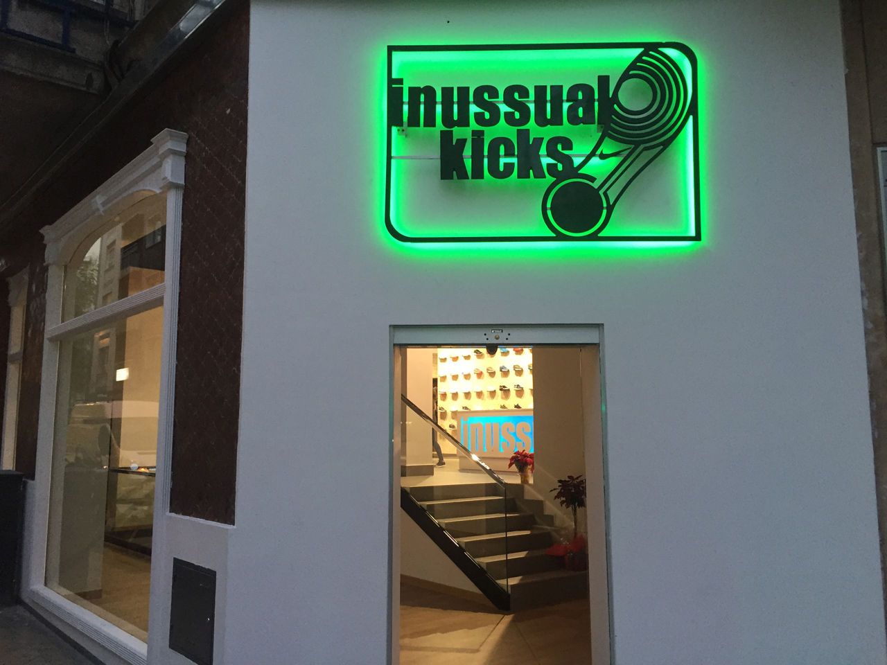 Inussual Kicks, tienda Nike en Granada | Byebulb