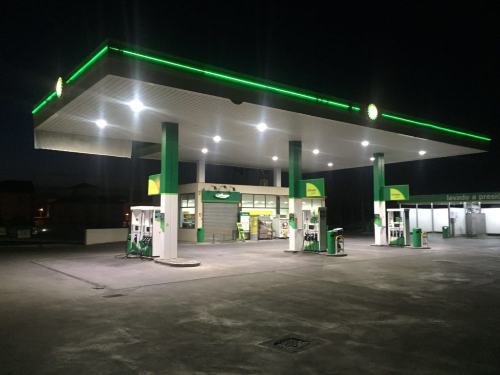 Iluminación de gasolinera BP en Alhendin foto 3