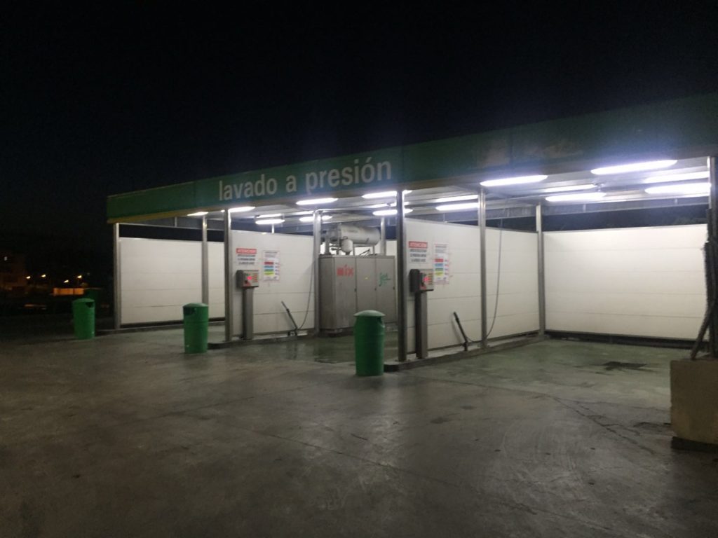 Iluminación de gasolinera BP en Alhendin foto 4